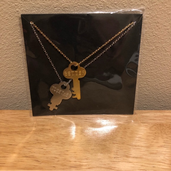 NIB Cabi Tribute Necklace - Picture 5 of 5